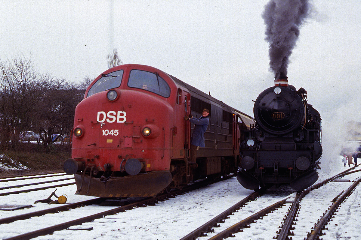 http://www.bahnenundmeer.de/DSO/2068_DSBMX1045.jpg