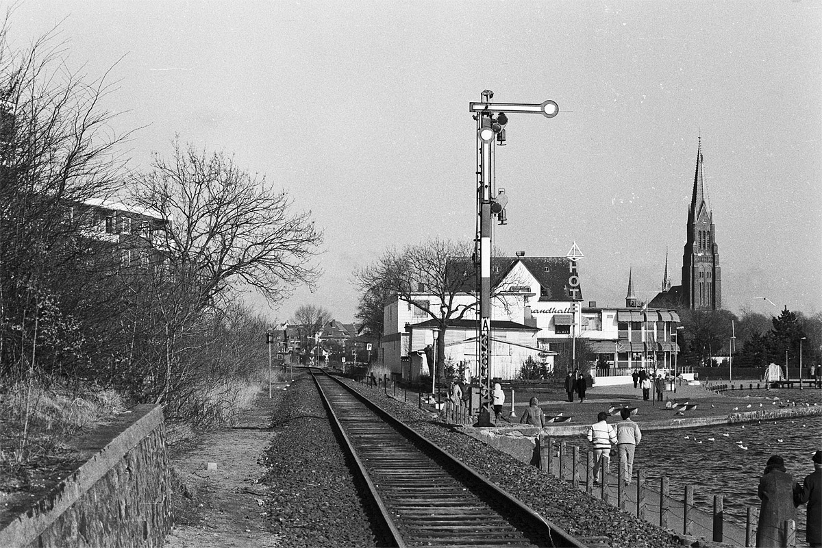 http://www.bahnenundmeer.de/DSO/sw17-19_SL-Altst.jpg